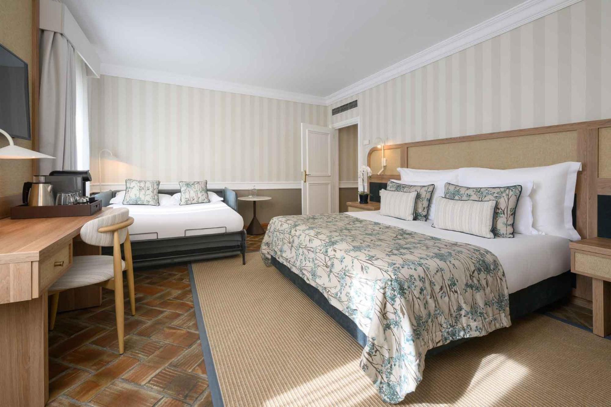 Chambre Double ou Lits Jumeaux Deluxe – Vue sur Jardin